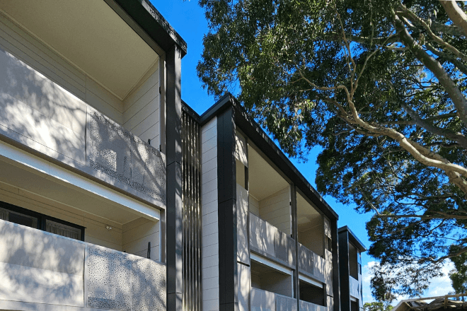 Vertical Solaris Fixed Louvres