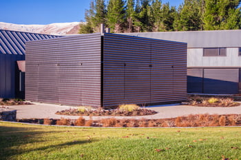 Custom louvred privacy screens from Aurae