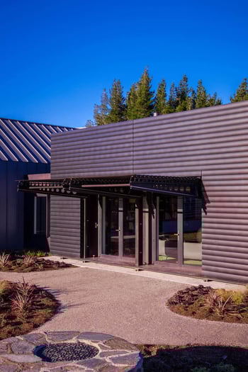 Motorised louvre facade - Arrowtown Residence