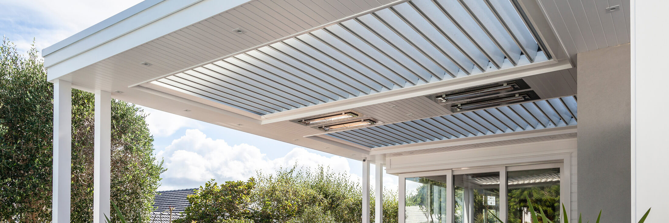 Aurae's opening louvre roof system