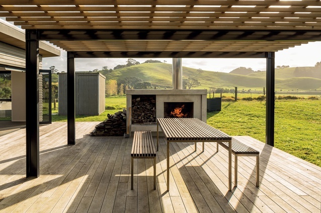 Bringing open plan living to this Kiwi outdoor living space.