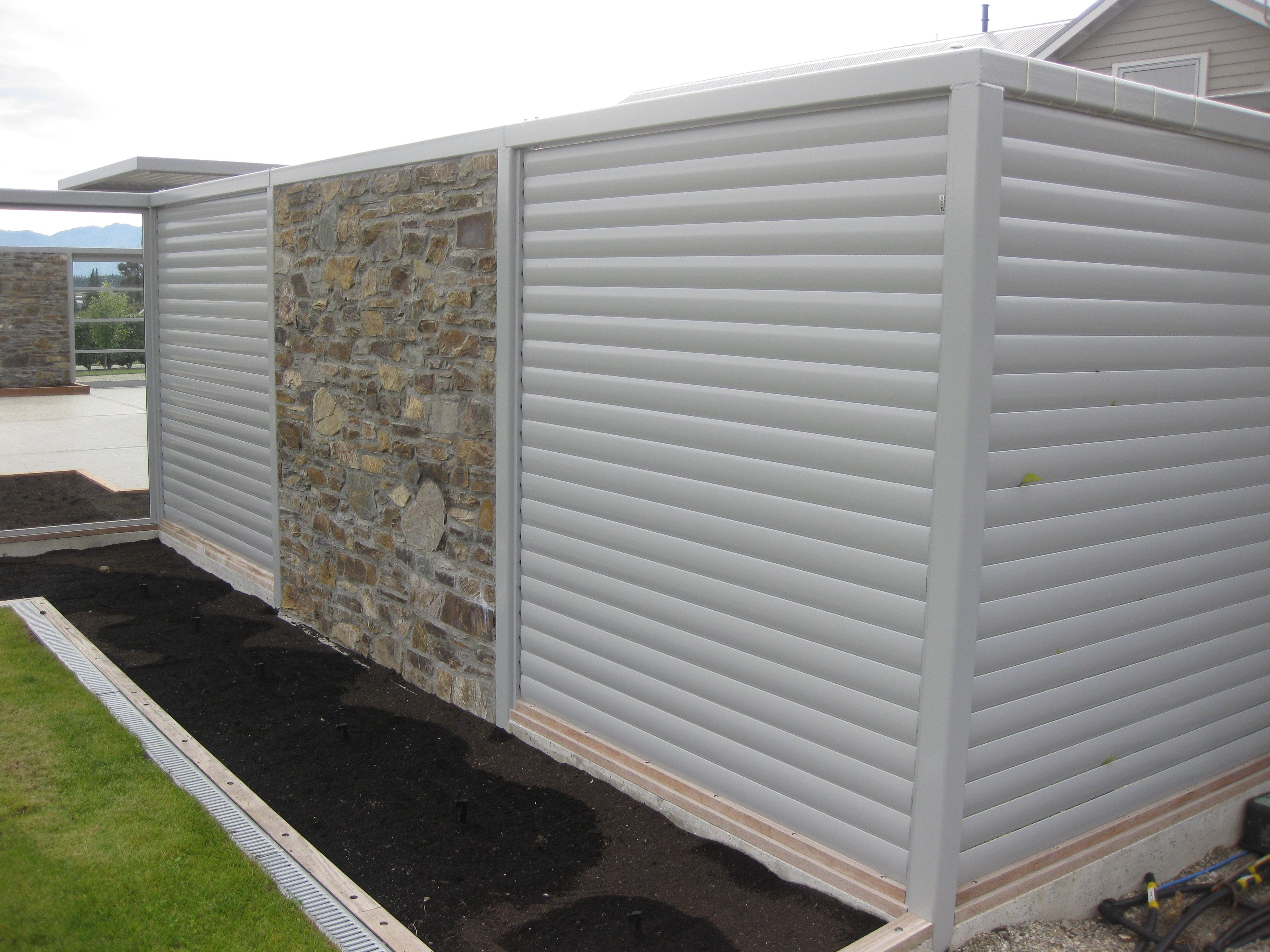 Louvre privacy screens