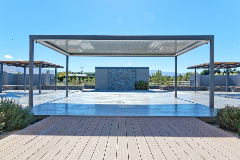 Aluminium pergola