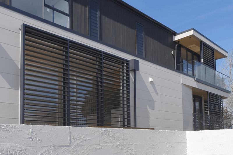 Motorised shutters