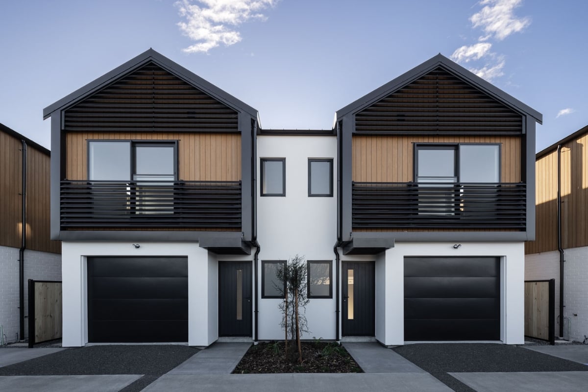 Aluminium louvres by Aurae