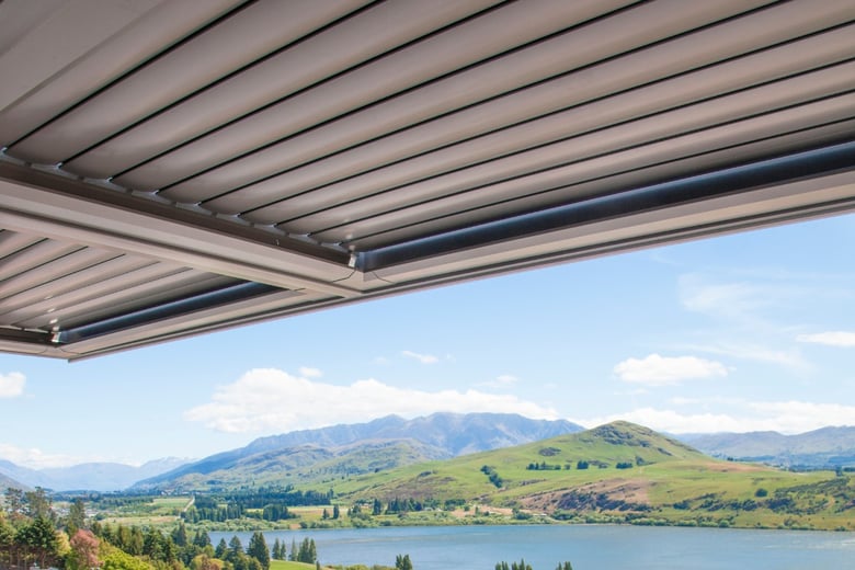 Louvre roof with Dulux powder-coat