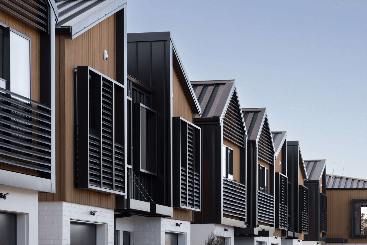 Aurae louvres for privacy