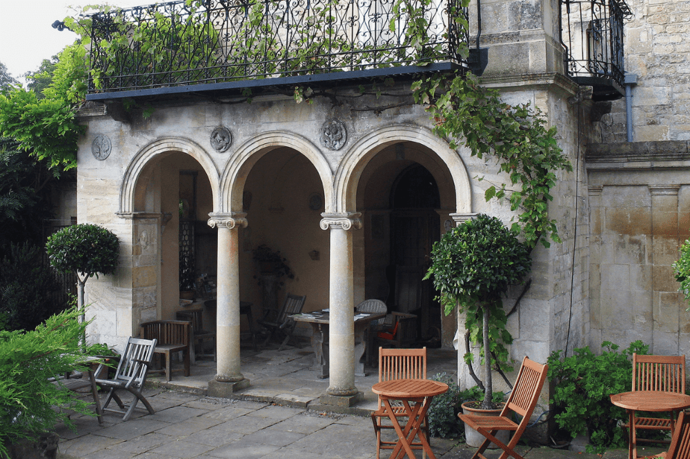 Traditional loggia