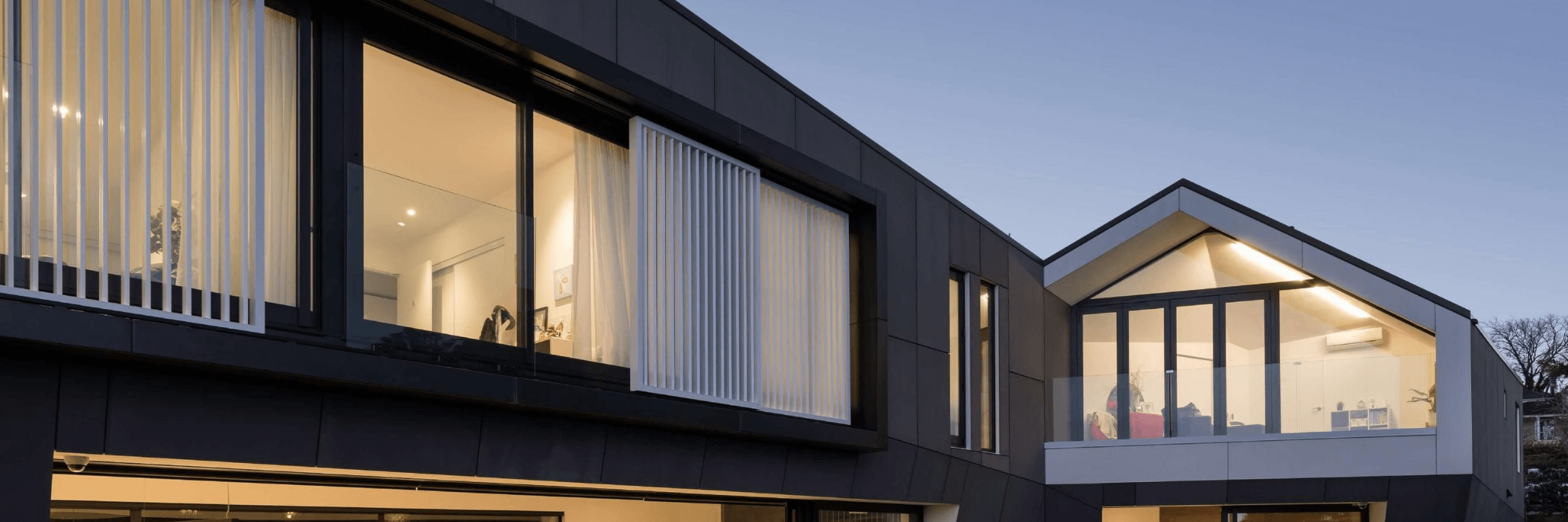 Aurae sliding shutters