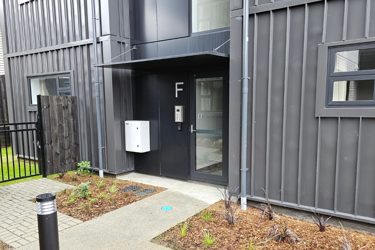 Aluminium entrance canopies in Cadman Ave by Aurae