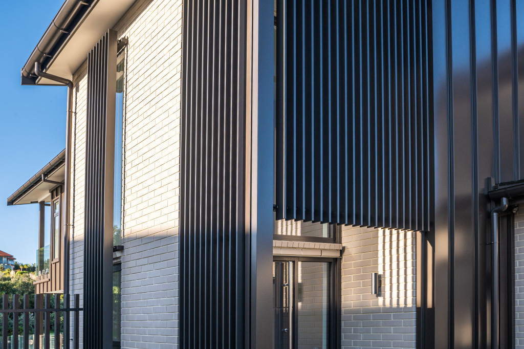 Fixed louvre blades for luxury homes Fixed louvre blades for luxury homes