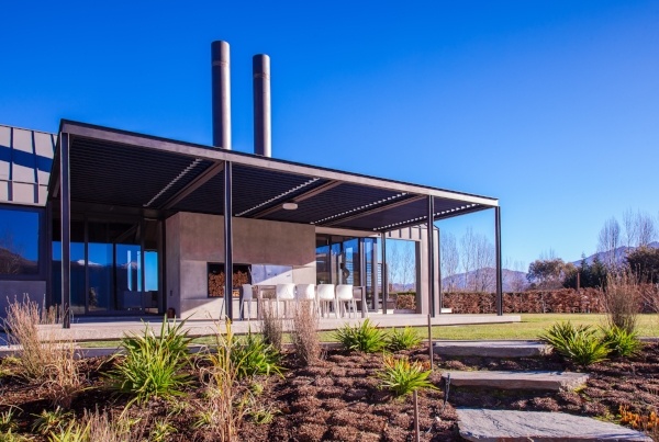 Arrowtown residence opening roof