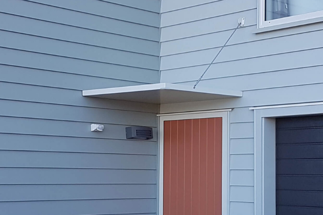 Hobsonville Point house with entrance canopy