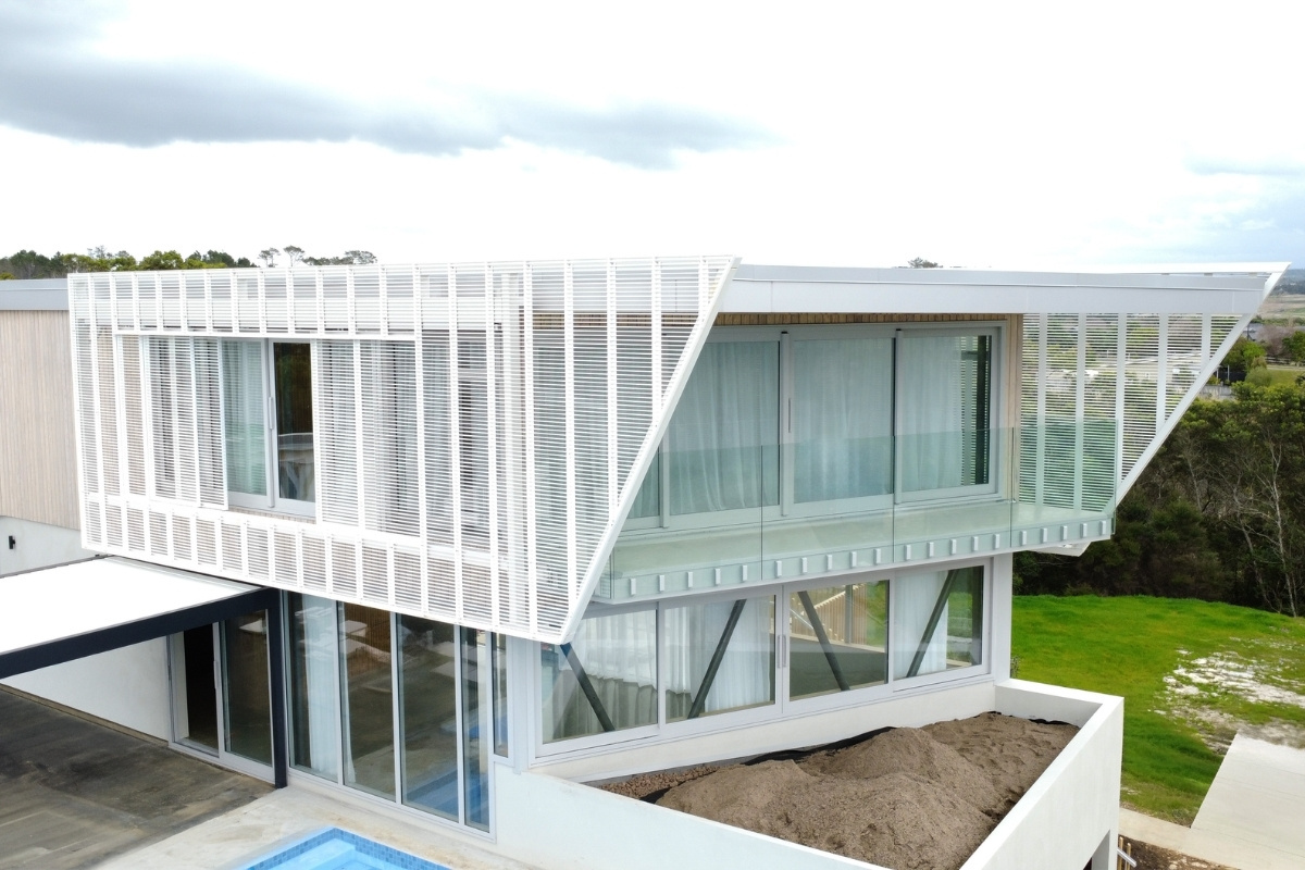 Motorised sliding shutters by Aurae