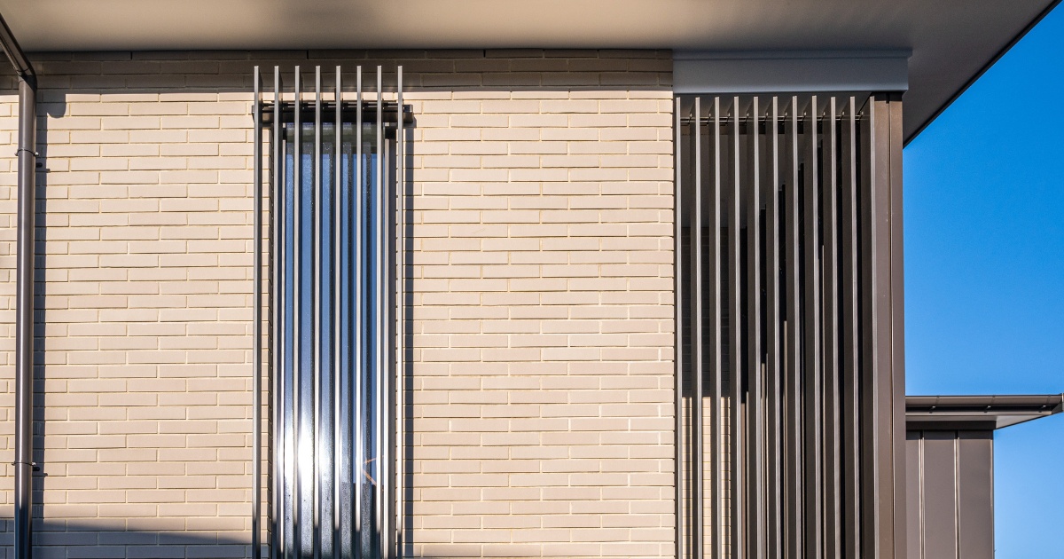 The impact of thermal expansion on louvres